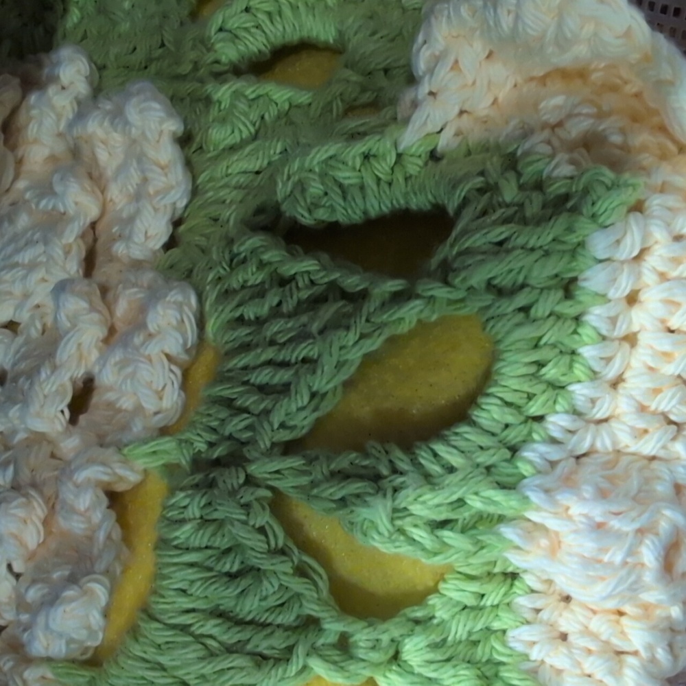 NWOT HANDMADE One Of A Kind - Crochet Sunflower Bag - Green and Yellow - Picture 7 of 7